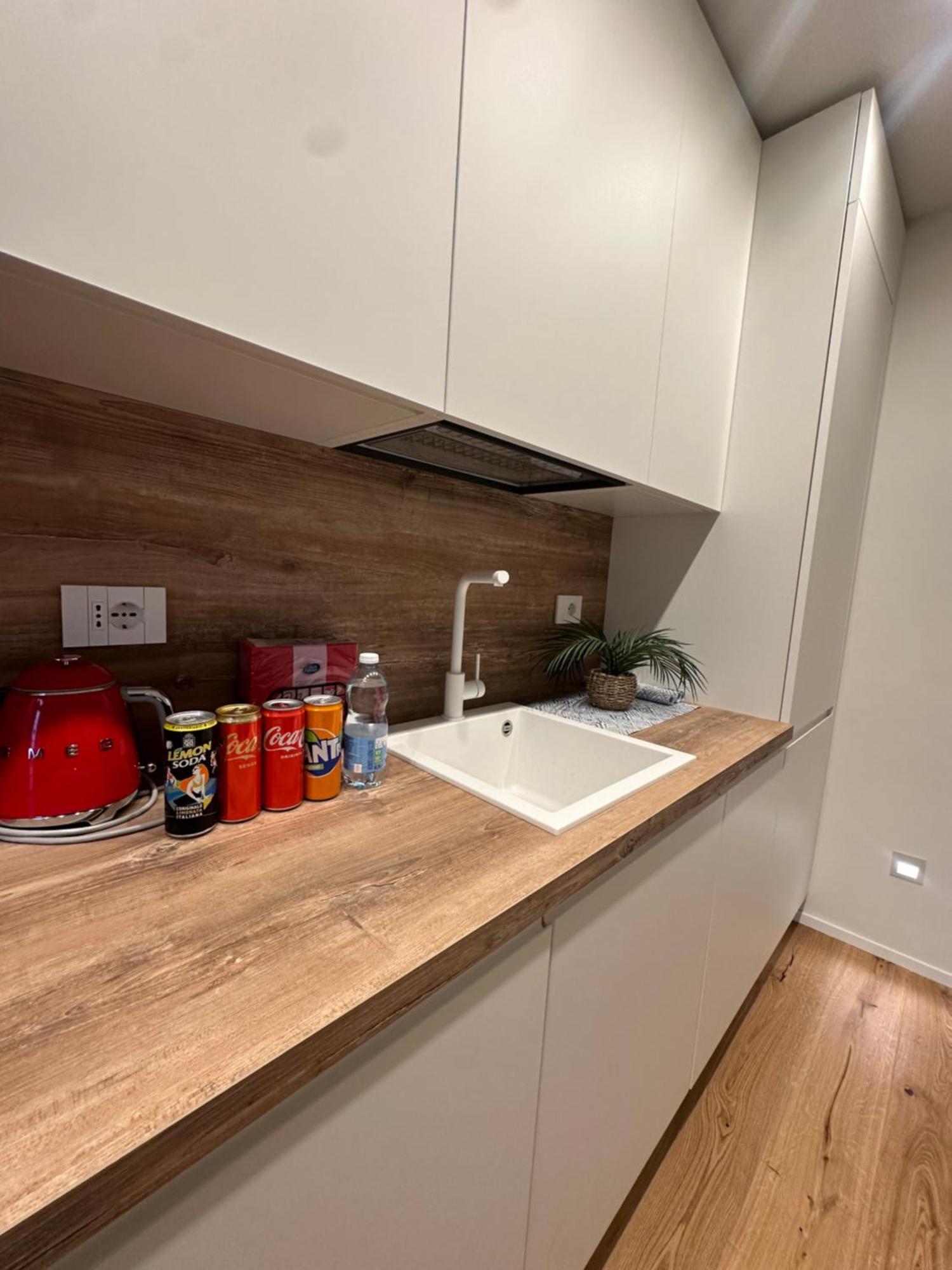 Private Apartment With Wi-Fi Milano City Near Duomo Atena ภายนอก รูปภาพ